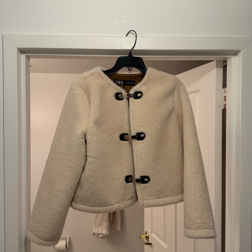 Zara Cream Toggle Jacket- Size Medium